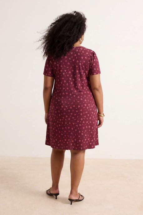 Trendyol Curve Dam Vinröd Blommig Kort / Mini Kort Casual Skater Plus size Klänning - Image 2