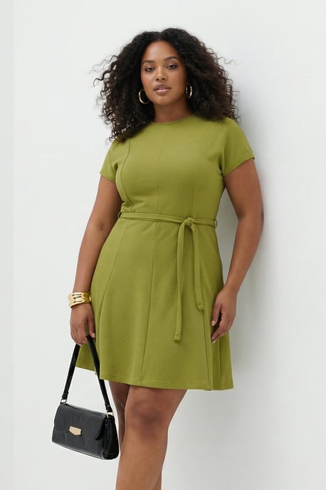 Trendyol Curve Dam Grön Enfärgad Kort / Mini Kort Casual Skater Plus size Klänning - Image 3