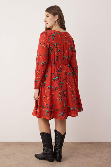 Trendyol Curve Dam Vinröd Blommig Kort / Mini Lång Casual A-linje Plus size Klänning - Image 3