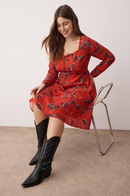 Trendyol Curve Dam Vinröd Blommig Kort / Mini Lång Casual A-linje Plus size Klänning - Image 6