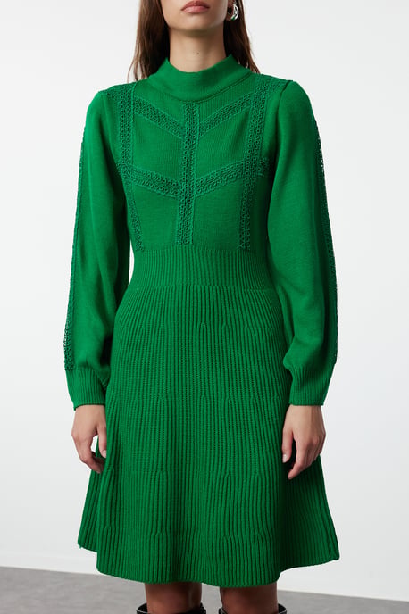 TRENDYOLMİLLA Women's Green Plain Short / Mini Long Business A-line Dresses - Image 3