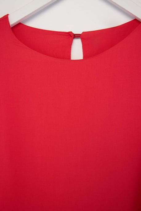 Trendyol Curve Dam Röd Enfärgad Kort / Mini Ärmlös Rak Plus size Klänning - Image 4