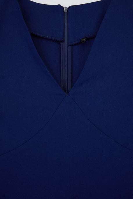 Trendyol Curve Dam Mörkblå Enfärgad Kort / Mini Ärmlös Casual A-linje Plus size Klänning - Image 4