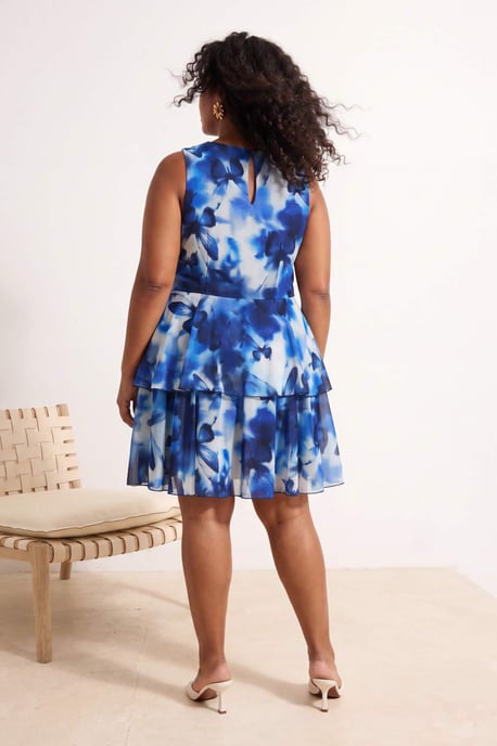 Trendyol Curve Dam Mörkblå Blommig Kort / Mini Ärmlös Skater Plus size Klänning - Image 2
