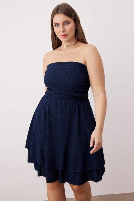 Trendyol Curve Dam Mörkblå Enfärgad Kort / Mini Ärmlös Casual Skater Plus size Klänning - Image 6