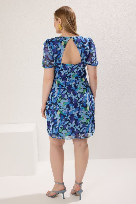 Trendyol Curve Dam Blå Blommig Kort / Mini Kort Casual A-linje Plus size Klänning - Image 3