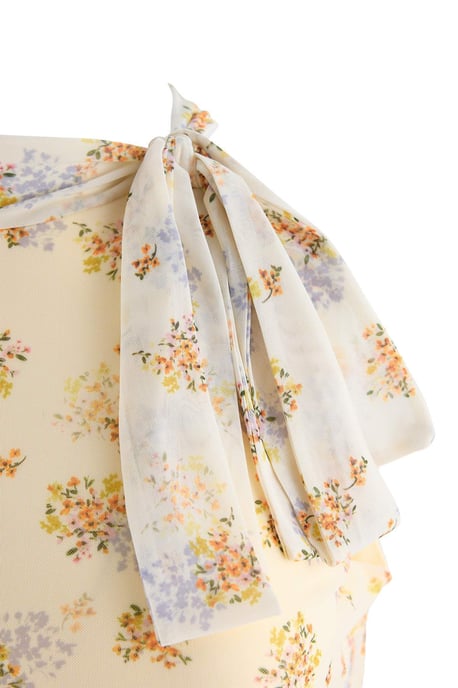 Trendyol Curve Dam Gul Blommig Kort / Mini Ärmlös A-linje Plus size Klänning - Image 5