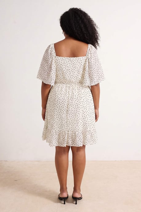 Trendyol Curve Dam Ecru Prickig Kort / Mini Kort Elegant/Kväll A-linje Plus size Klänning - Image 2