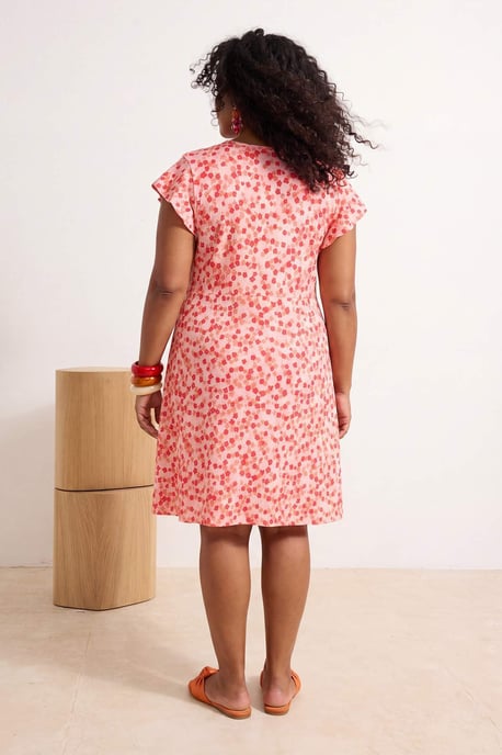 Trendyol Curve Dam Rosa Blommig Kort / Mini Kort A-linje Plus size Klänning - Image 2