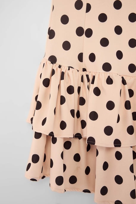 Trendyol Curve Dam Ecru Prickig Kort / Mini Ärmlös Skater Plus size Klänning - Image 5