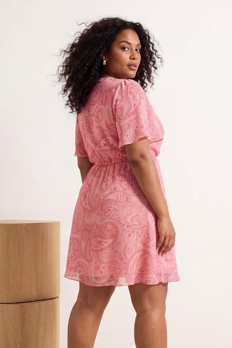 Trendyol Curve Dam Flerfärgad Paisley Kort / Mini Kort Casual Dubbelknäppt Plus size Klänning - Image 2