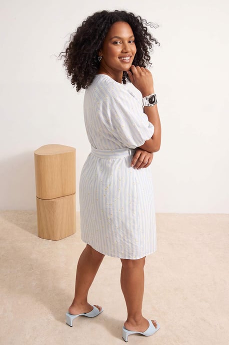 Trendyol Curve Dam Flerfärgad Blommig Kort / Mini Kort Rak Plus size Klänning - Image 2