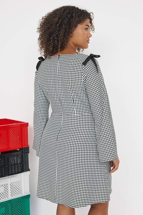 Trendyol Curve Dam Flerfärgad Rutig Kort / Mini Lång Casual A-linje Plus size Klänning - Image 3
