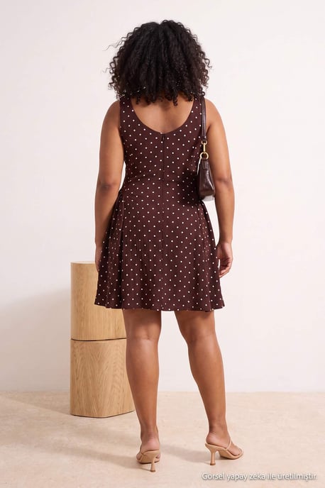 Trendyol Curve Dam Brun Prickig Kort / Mini Ärmlös Casual A-linje Plus size Klänning - Image 2