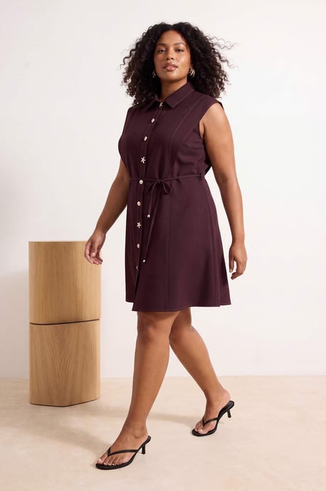 Trendyol Curve Dam Brun Enfärgad Kort / Mini Ärmlös Casual A-linje Plus size Klänning - Image 2
