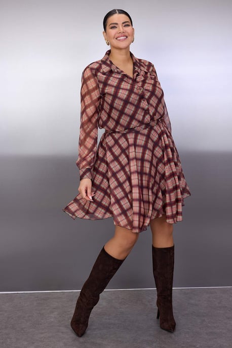 Trendyol Curve Dam Flerfärgad Rutig Kort / Mini Lång Casual Skjortklänning Plus size Klänning - Image 4