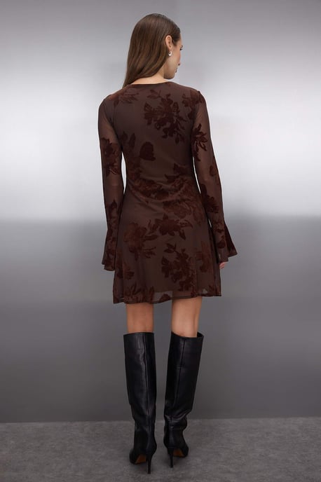 TRENDYOLMİLLA Women's Brown Floral Short / Mini Long Evening / Daily Skater Dresses - Image 3