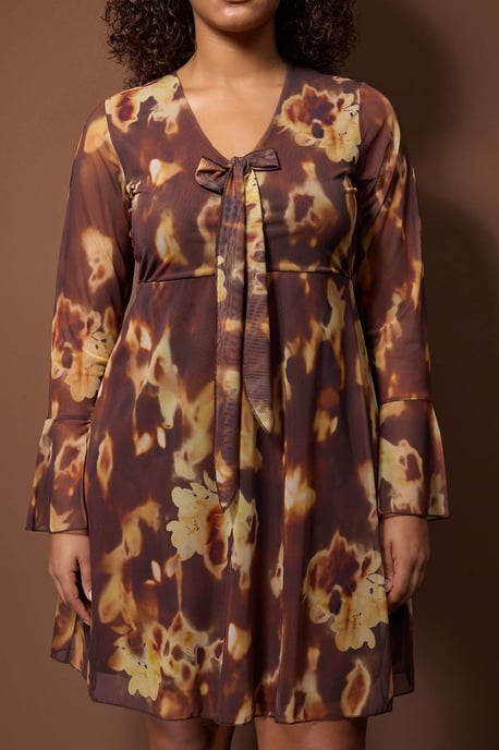 Trendyol Curve Dam Brun Blommig Kort / Mini Lång Casual A-linje Plus size Klänning - Image 2