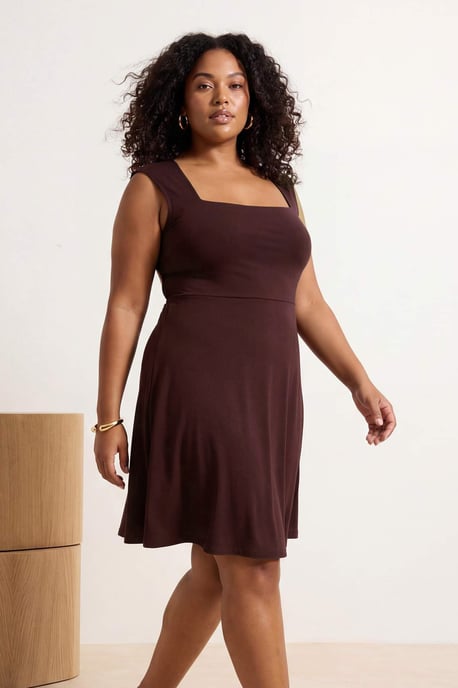 Trendyol Curve Dam Brun Enfärgad Kort / Mini Ärmlös Skater Plus size Klänning - Image 6