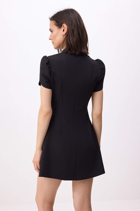 TRENDYOLMİLLA Dames Zwart Effen Kort / Mini Kort A-lijn Jurken - Image 3