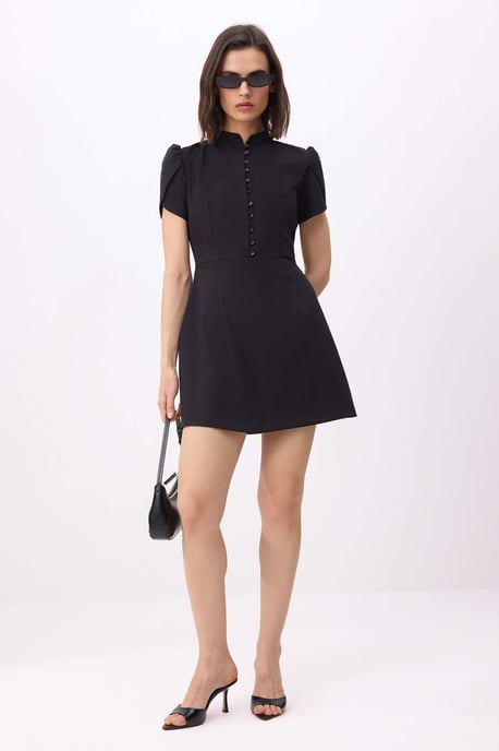 TRENDYOLMİLLA Dames Zwart Effen Kort / Mini Kort A-lijn Jurken - Image 4