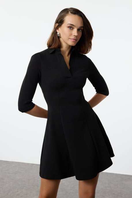TRENDYOLMİLLA Women's Black Plain Short / Mini Three-Quarter Sleeve Casual Skater Dresses - Image 3