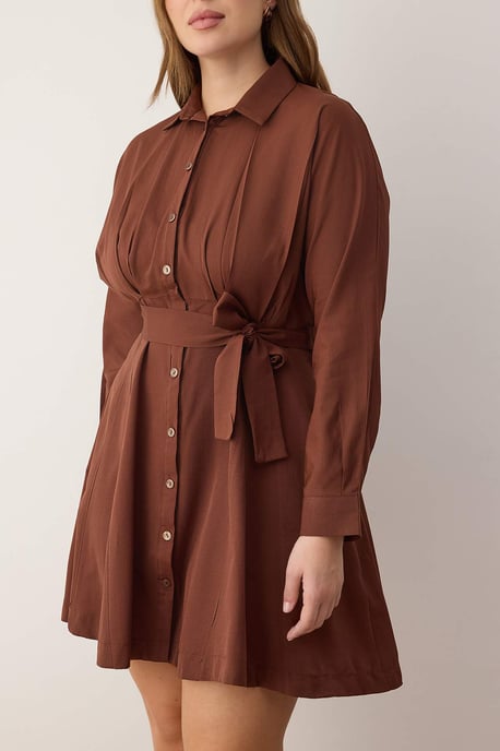 Trendyol Curve Dam Brun Enfärgad Kort / Mini Lång Casual Skjortklänning Plus size Klänning - Image 2
