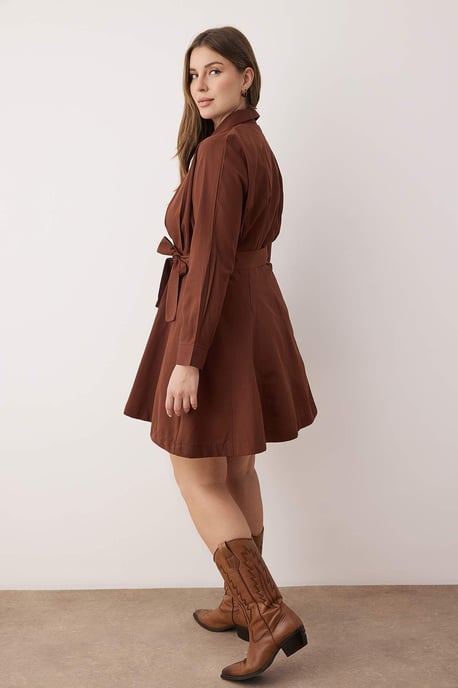 Trendyol Curve Dam Brun Enfärgad Kort / Mini Lång Casual Skjortklänning Plus size Klänning - Image 3