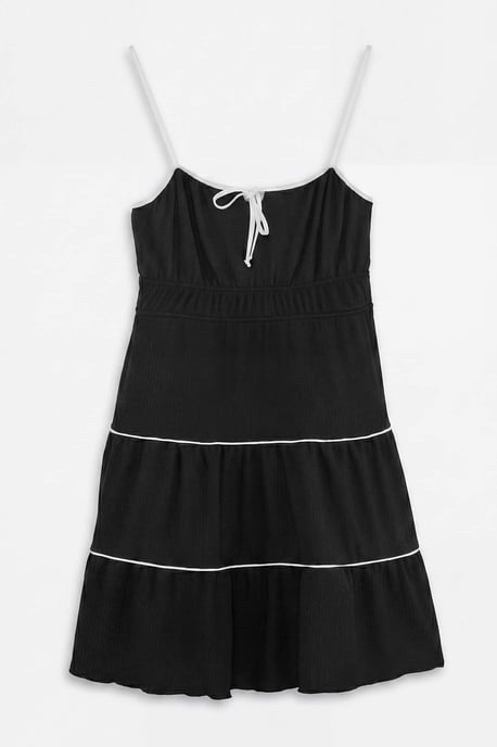 Trendyol Curve Dam Svart Enfärgad Kort / Mini Ärmlös A-linje Plus size Klänning - Image 4