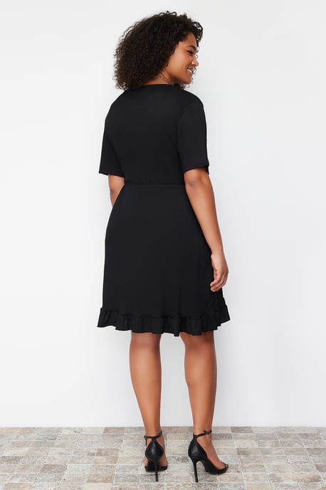 Trendyol Curve Dam Svart Enfärgad Kort / Mini Kort Casual Skater Plus size Klänning - Image 5