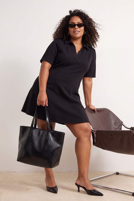 Trendyol Curve Dam Svart Enfärgad Kort / Mini Trekvartsärm A-linje Plus size Klänning - Image 1