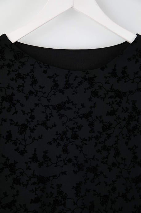 Trendyol Curve Dam Svart Blommig Kort / Mini Lång Casual Bodycon Plus size Klänning - Image 4