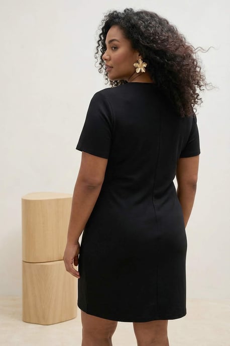 Trendyol Curve Dam Svart Enfärgad Kort / Mini Kort Casual Rak Plus size Klänning - Image 2