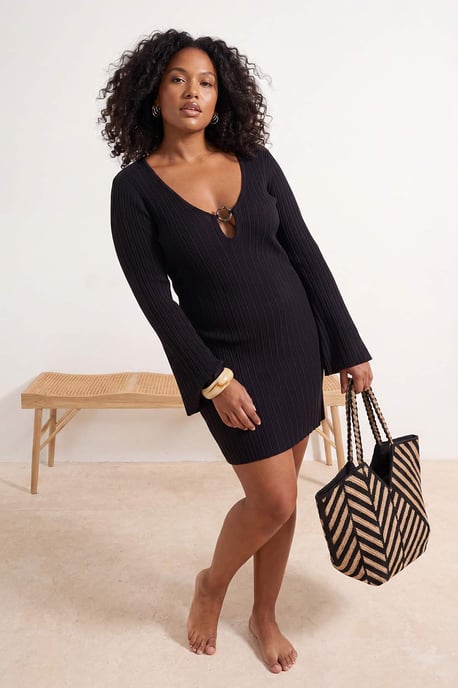 Trendyol Curve Dam Svart Enfärgad Kort / Mini Lång Strandkläder Bodycon Plus size Klänning - Image 1
