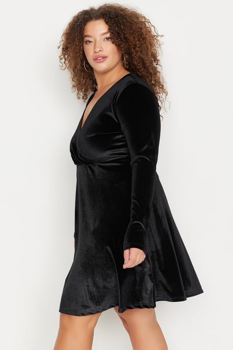 Trendyol Curve Dam Svart Enfärgad Kort / Mini Lång Elegant/Kväll Skater Plus size Klänning - Image 3