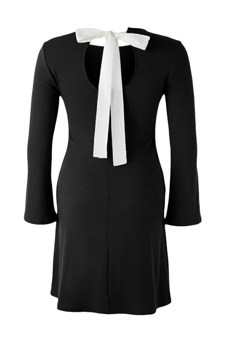 Trendyol Curve Dam Svart Enfärgad Kort / Mini Lång Casual A-linje Plus size Klänning - Image 5