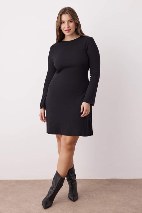 Trendyol Curve Dam Svart Enfärgad Kort / Mini Lång Casual A-linje Plus size Klänning - Image 6