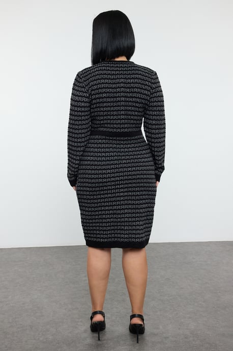 Trendyol Curve Dam Svart Rutig Kort / Mini Lång Casual Bodycon Plus size Klänning - Image 4