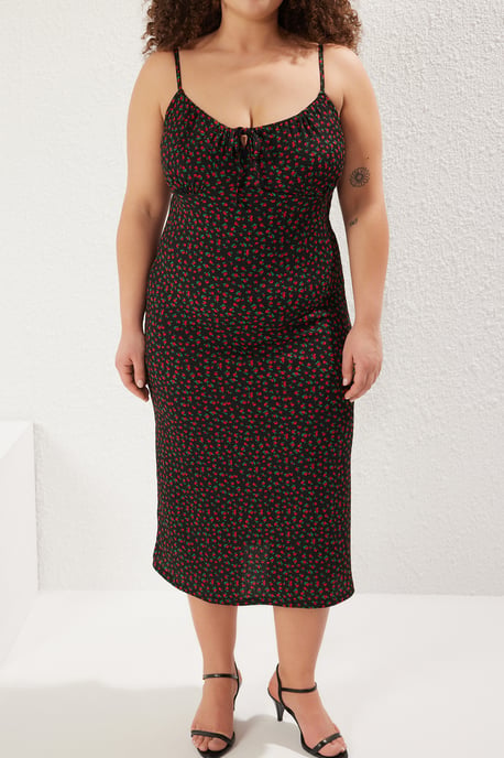 Trendyol Curve Dam Svart Enfärgad Kort / Mini Ärmlös Casual Rak Plus size Klänning - Image 2
