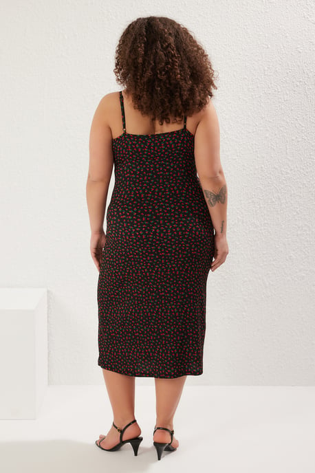 Trendyol Curve Dam Svart Enfärgad Kort / Mini Ärmlös Casual Rak Plus size Klänning - Image 4