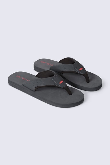 'Jekyl' Men's Flip Flops Lightweight Slip-on Sandals with Soft Padded Upper Straps - Image 1