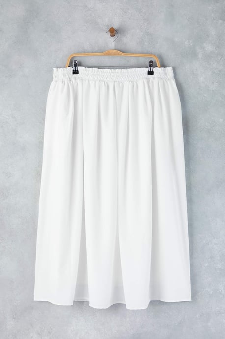 Trendyol Curve Dam Vit Enfärgad Maxi Plus size Kjolar - Image 4