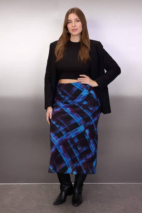 Trendyol Curve Dam Flerfärgad Rutig Maxi Plus size Kjolar - Image 1