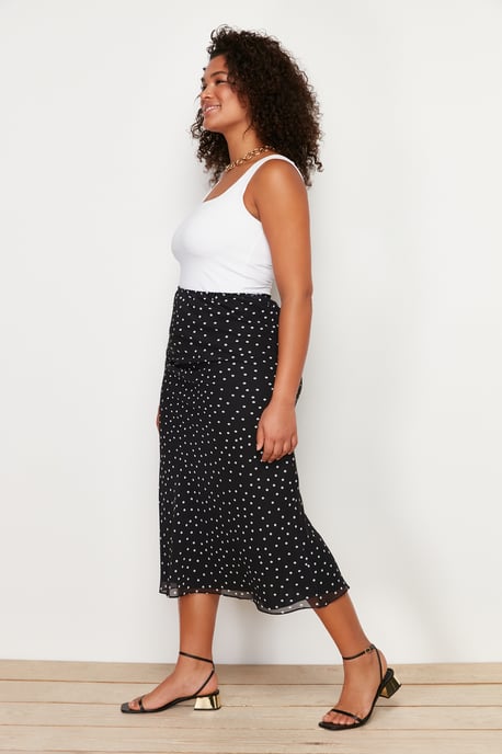 Trendyol Curve Dam Svart Prickig Maxi Sjöjungfru Plus size Kjolar - Image 2