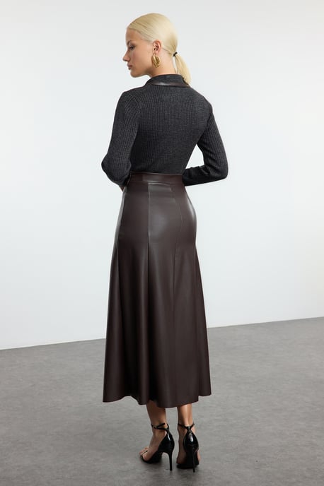 TRENDYOLMİLLA Dames Bruin Effen Maxi A-lijn A-lijn Rokken - Image 4