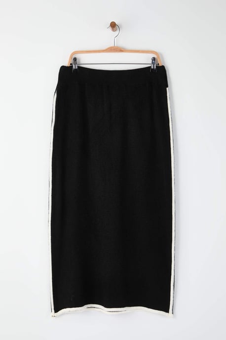 Trendyol Curve Dam Svart Randig Maxi Penn kjol Plus size Kjolar - Image 4