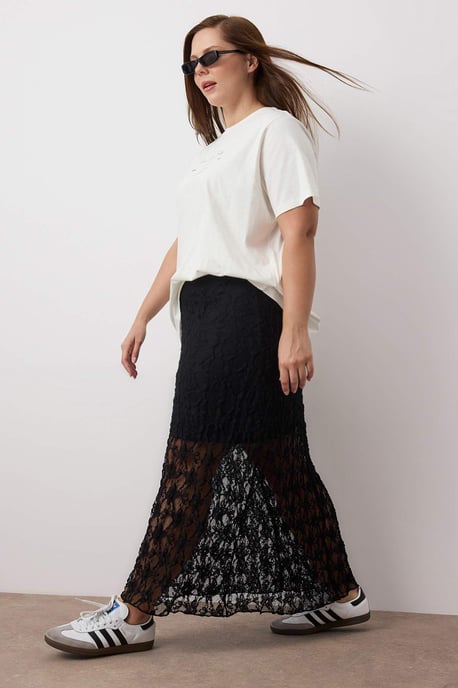 Trendyol Curve Dam Svart Enfärgad Maxi Plus size Kjolar - Image 3