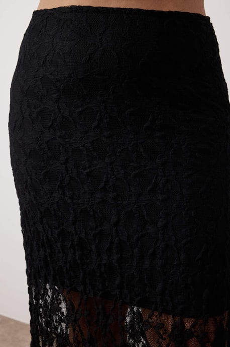 Trendyol Curve Dam Svart Enfärgad Maxi Plus size Kjolar - Image 4