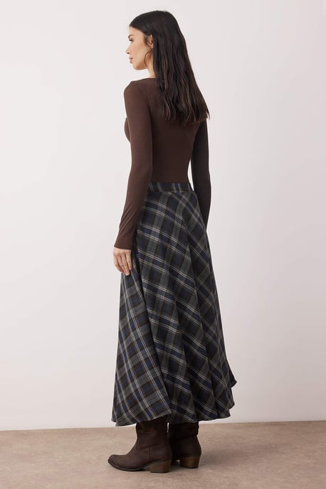 TRENDYOLMİLLA Dames Zwart Geruit Maxi Skater Rokken - Image 3