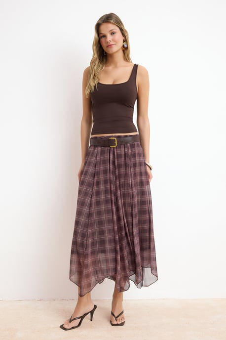 TRENDYOLMİLLA Dames Meerkleurig Geruit Maxi Asymmetrisch Rokken - Image 4
